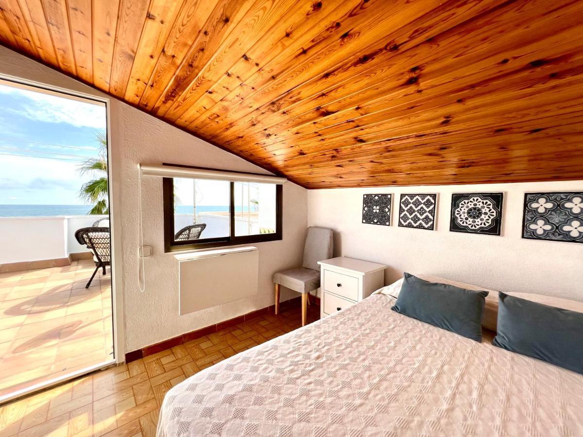 House In Front Of The Beach With Sea View Cambrils Zewnętrze zdjęcie